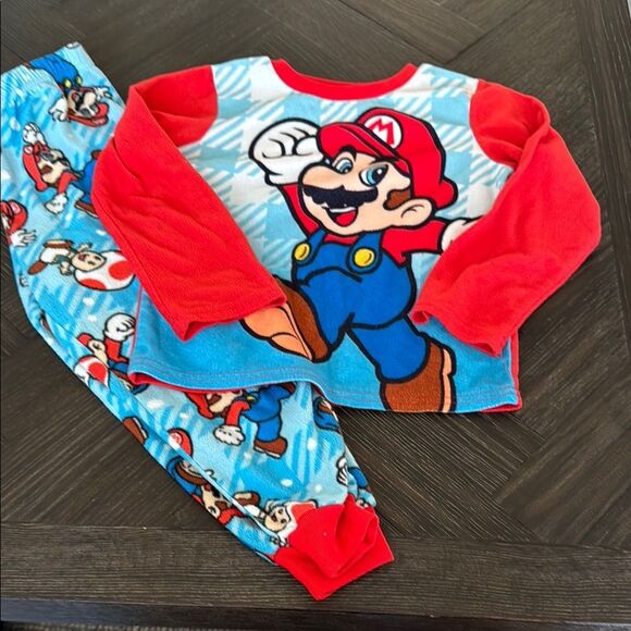 Mario Pajama set, size 4-5, fleece, red, blue, nintendo, gaming, warm, soft - Picture 1 of 6
